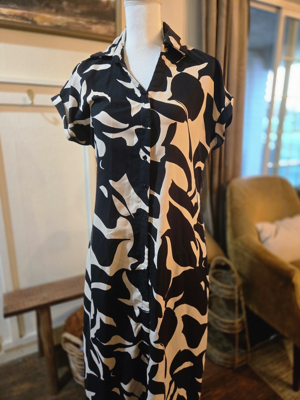 Black & White Abstract Print Maxi Shirt Dress